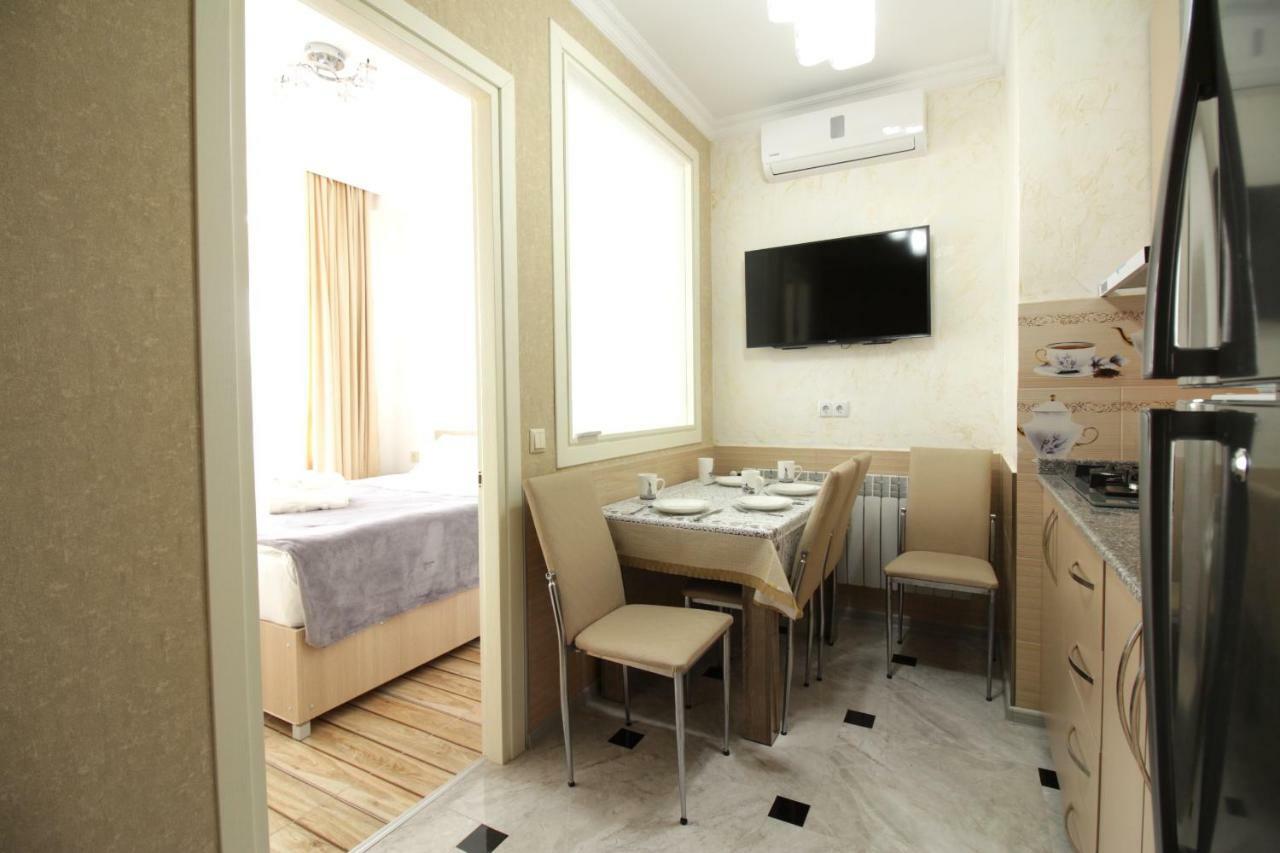 Tamar'S Apartment Batumi Zewnętrze zdjęcie